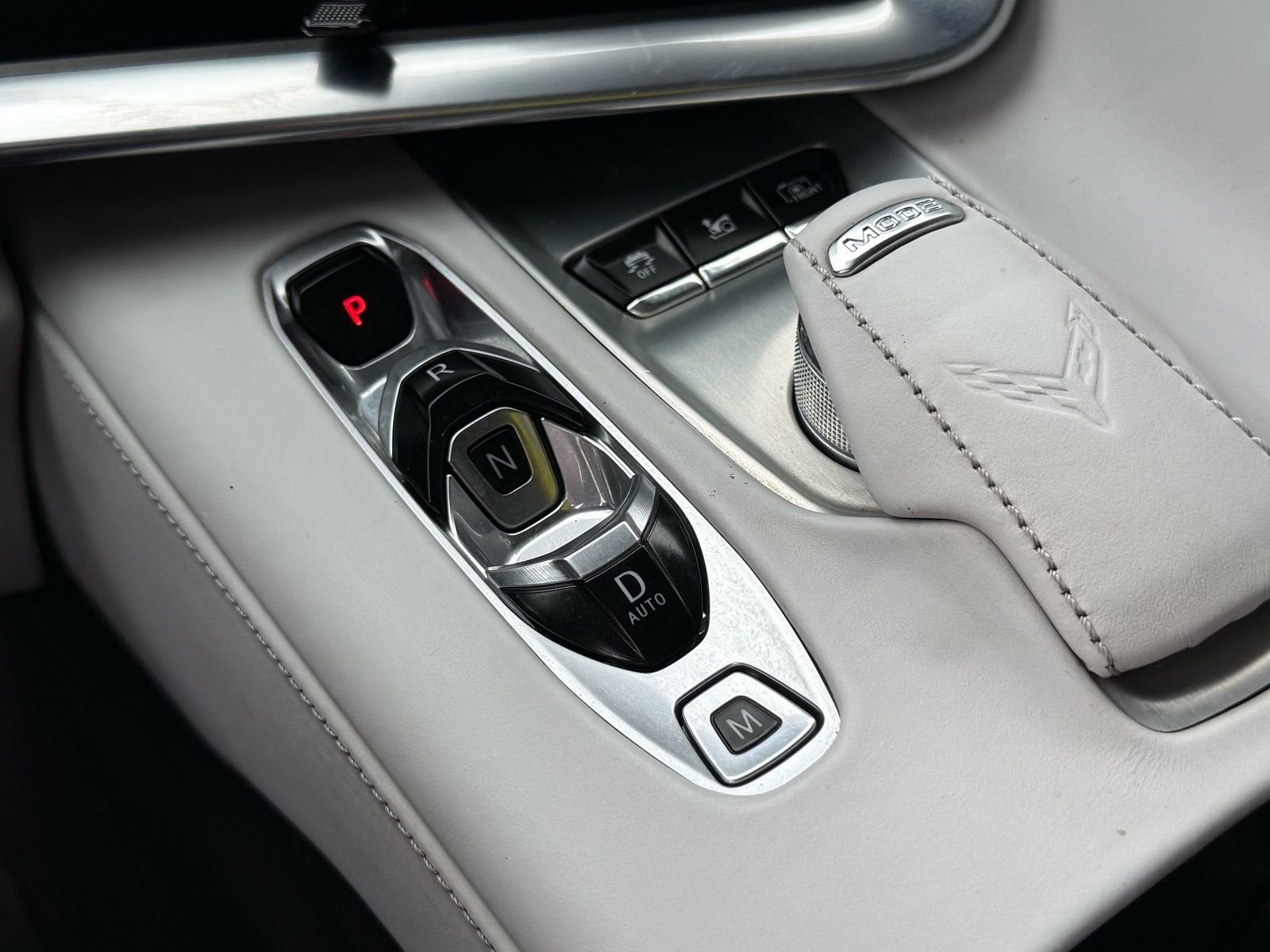 Used 2022 Chevrolet Corvette Stingray Premium Conv w/ Z51 Performance Package RWD image 25