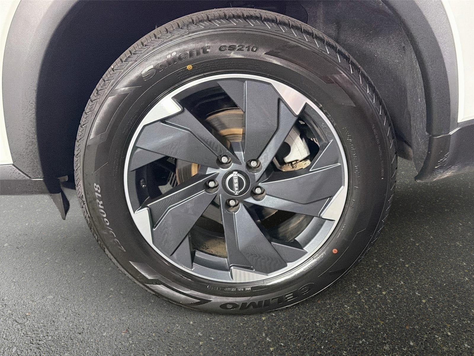 Certified 2024 Nissan Rogue SV AWD/4WD image 27