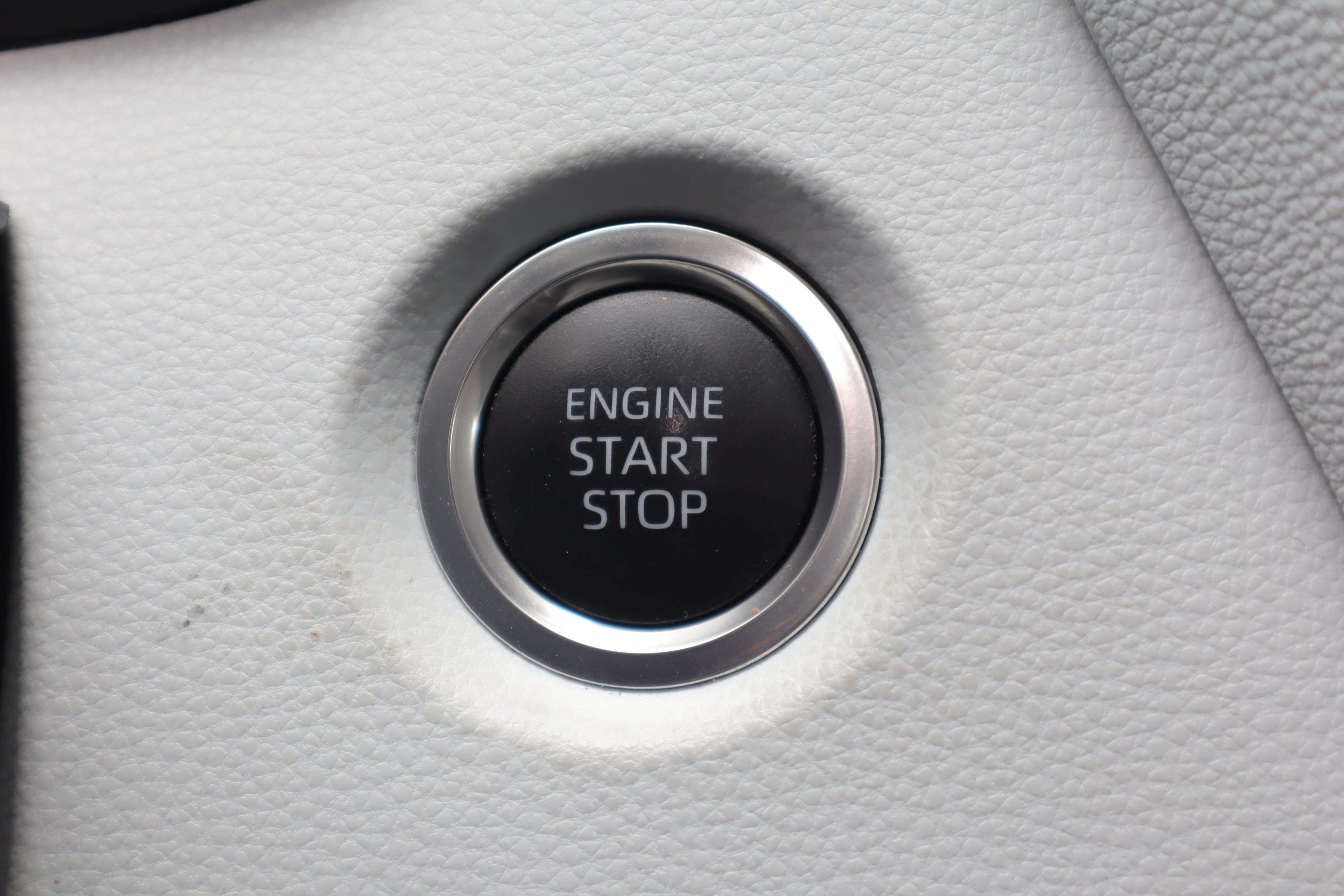 Used 2026 Toyota Corolla SE FWD image 24