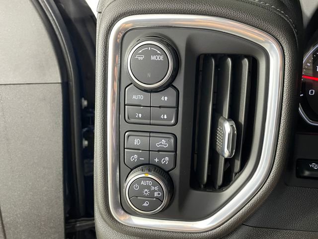 Used 2022 Chevrolet Silverado 2500 LTZ w/ LTZ Premium Package image 15