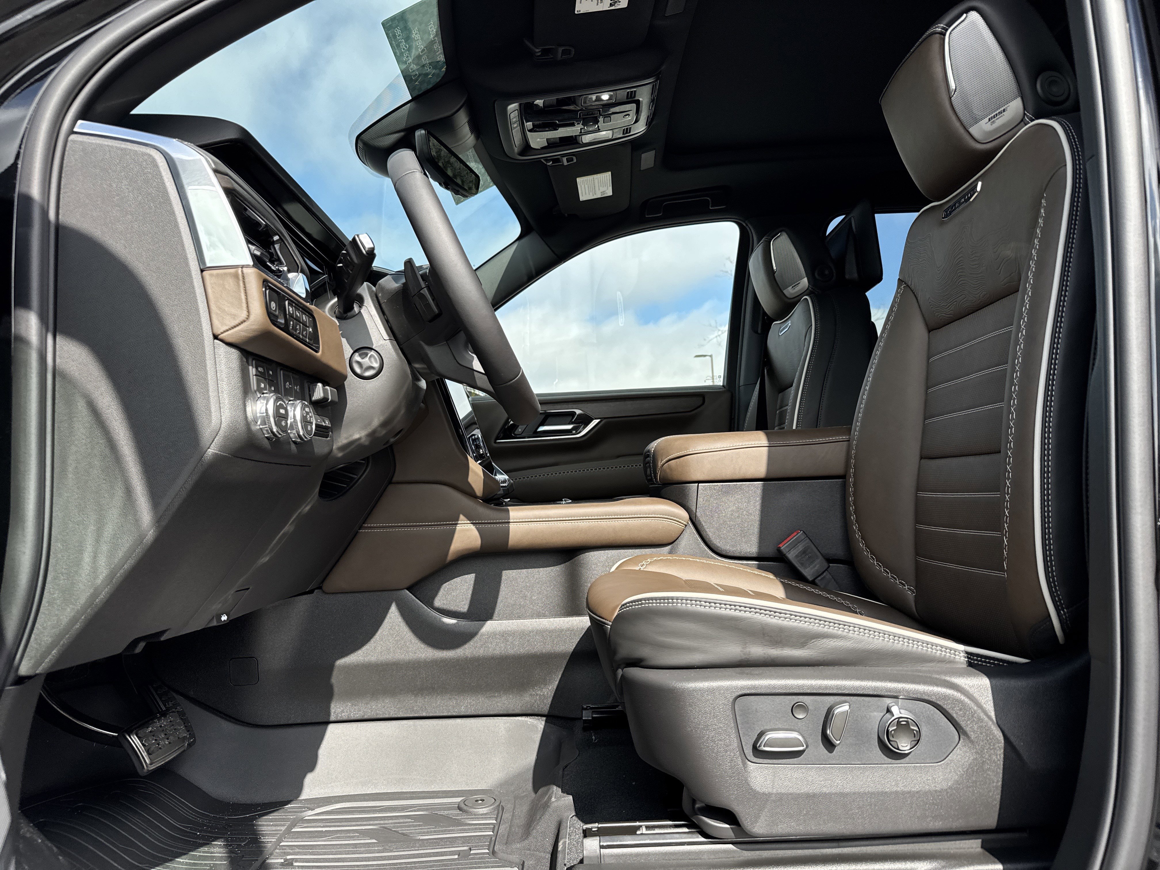 Used 2026 GMC Yukon XL Denali Ultimate w/ LPO, Floor Liner Package image 16