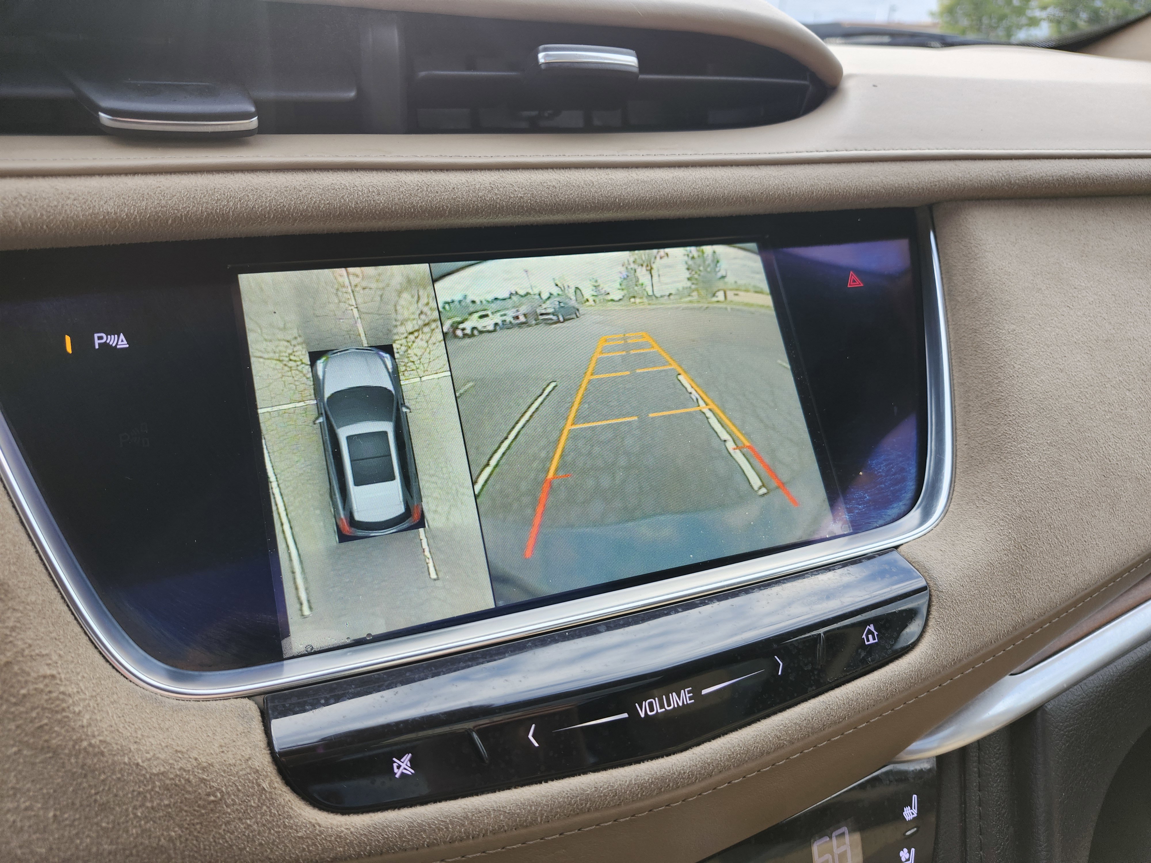 Used 2017 Cadillac XT5 Platinum AWD/4WD image 4
