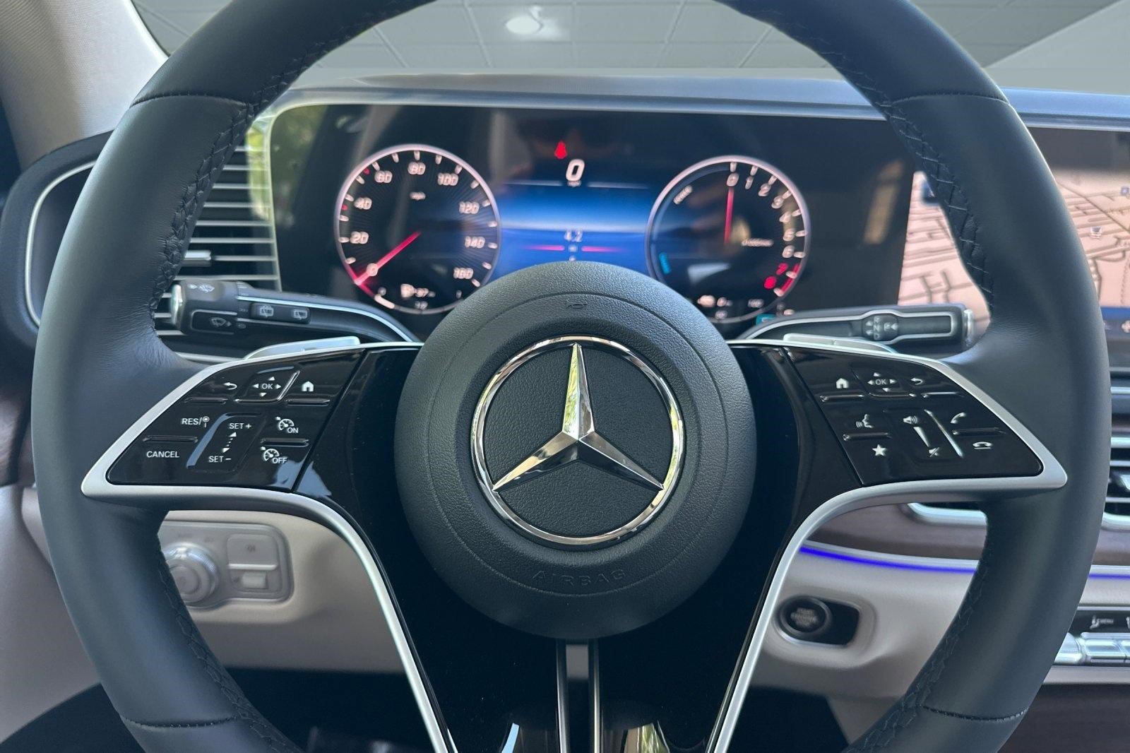 New 2026 Mercedes-Benz GLE 450e 4MATIC image 16