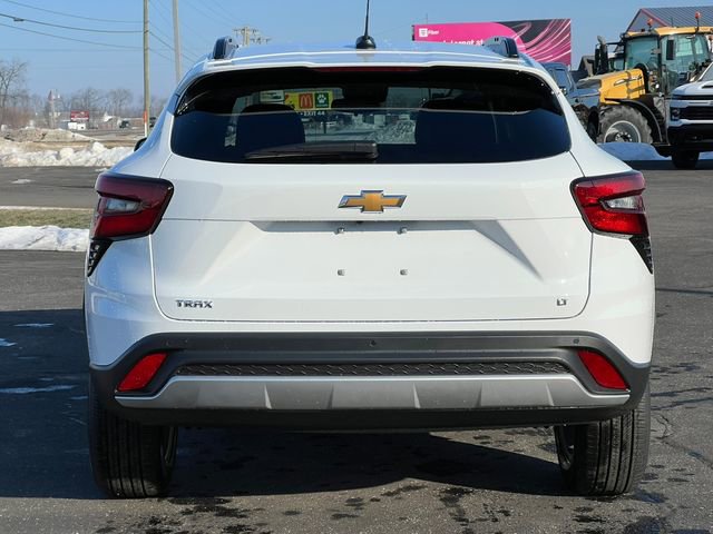 New 2026 Chevrolet Trax LT w/ Driver Confidence Package image 38