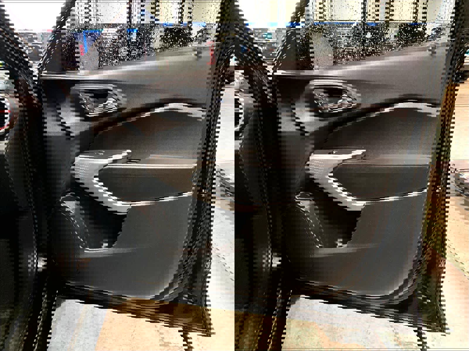 Used 2024 Chevrolet Trax RS image 12