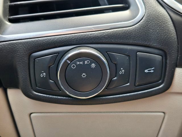 Used 2018 Ford Edge Titanium w/ Equipment Group 302A FWD image 27