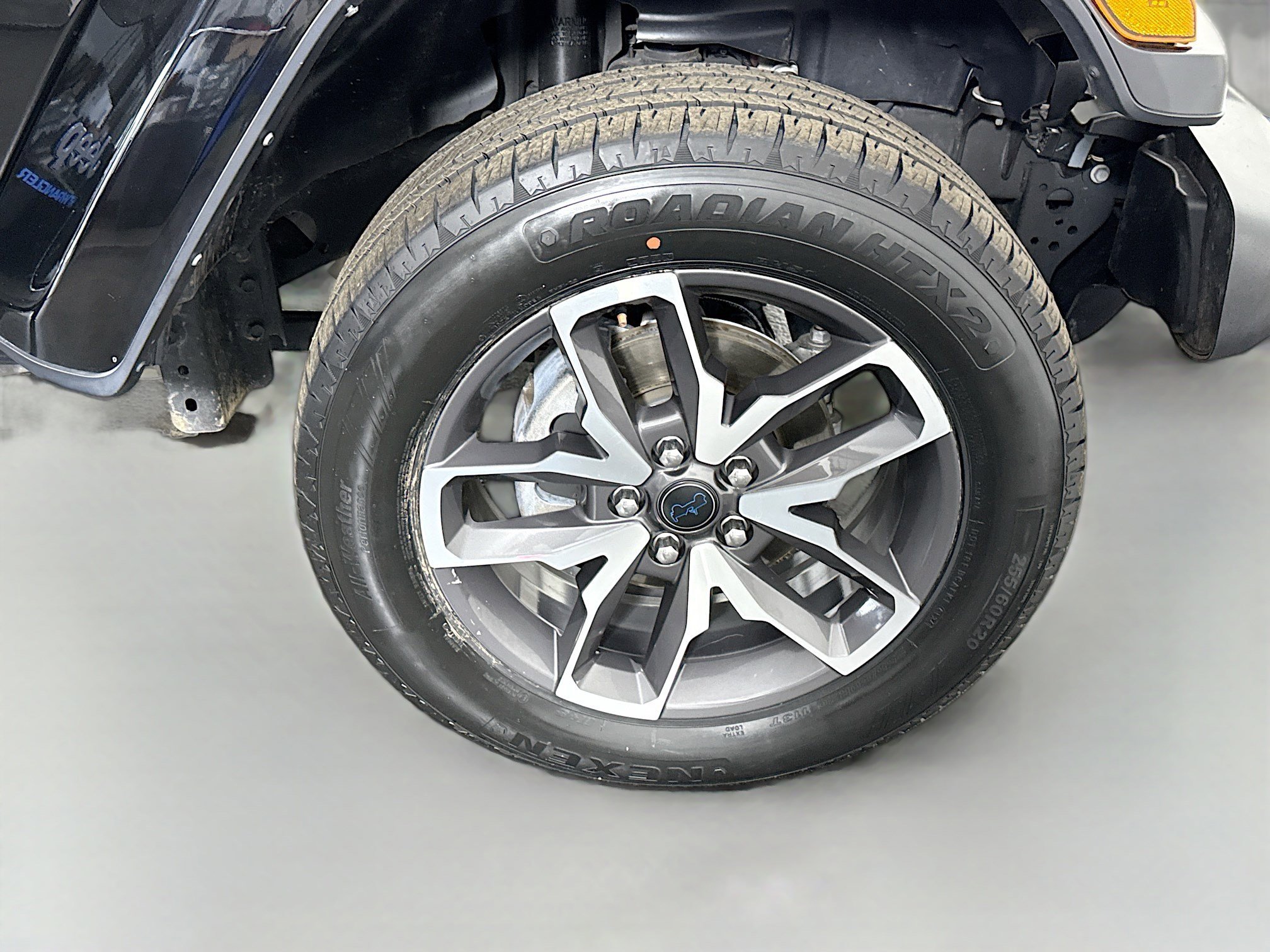 Used 2024 Jeep Wrangler Unlimited AWD/4WD image 32