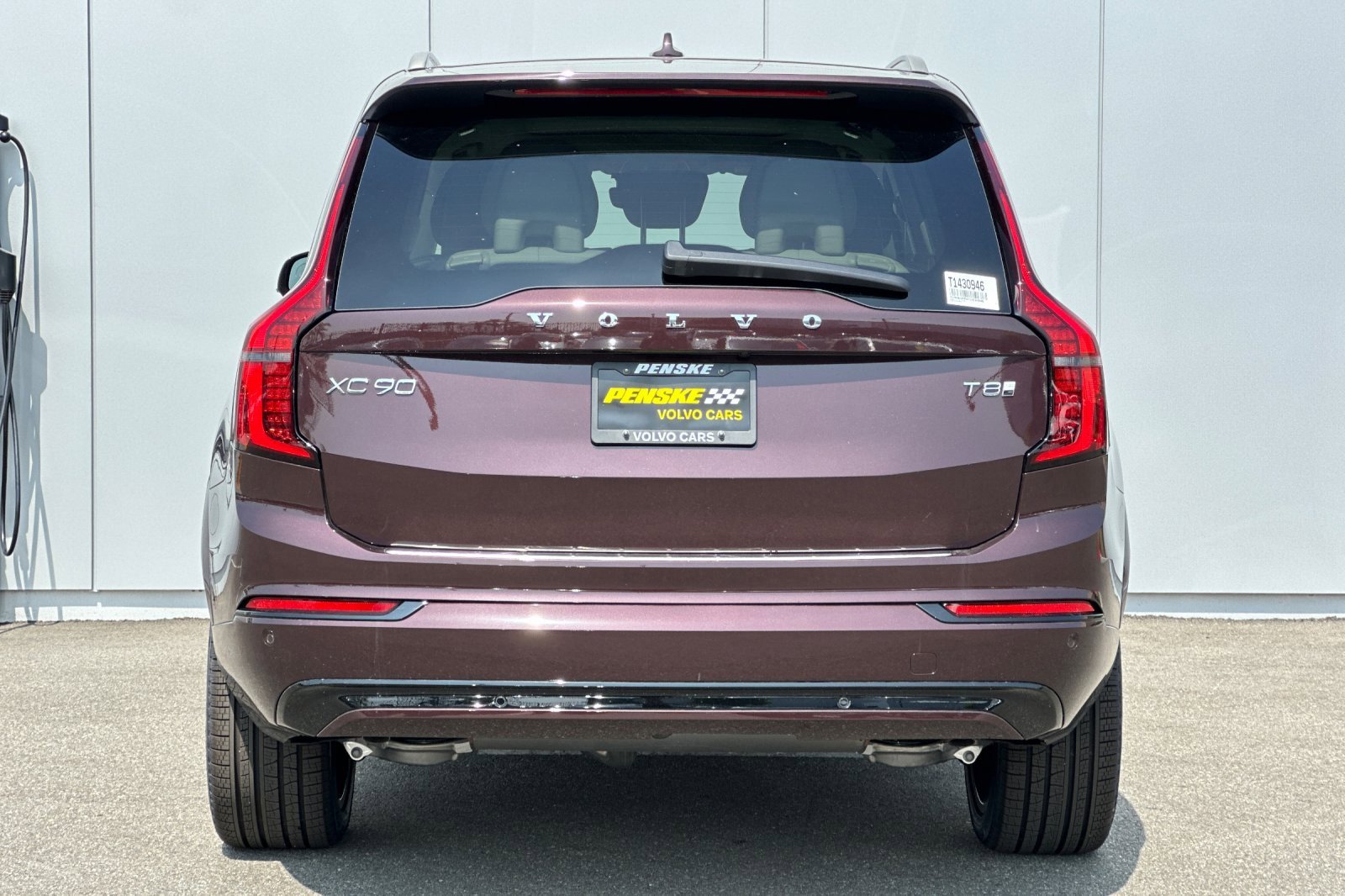 New 2026 Volvo XC90 T8 Ultra w/ Lounge Package image 4