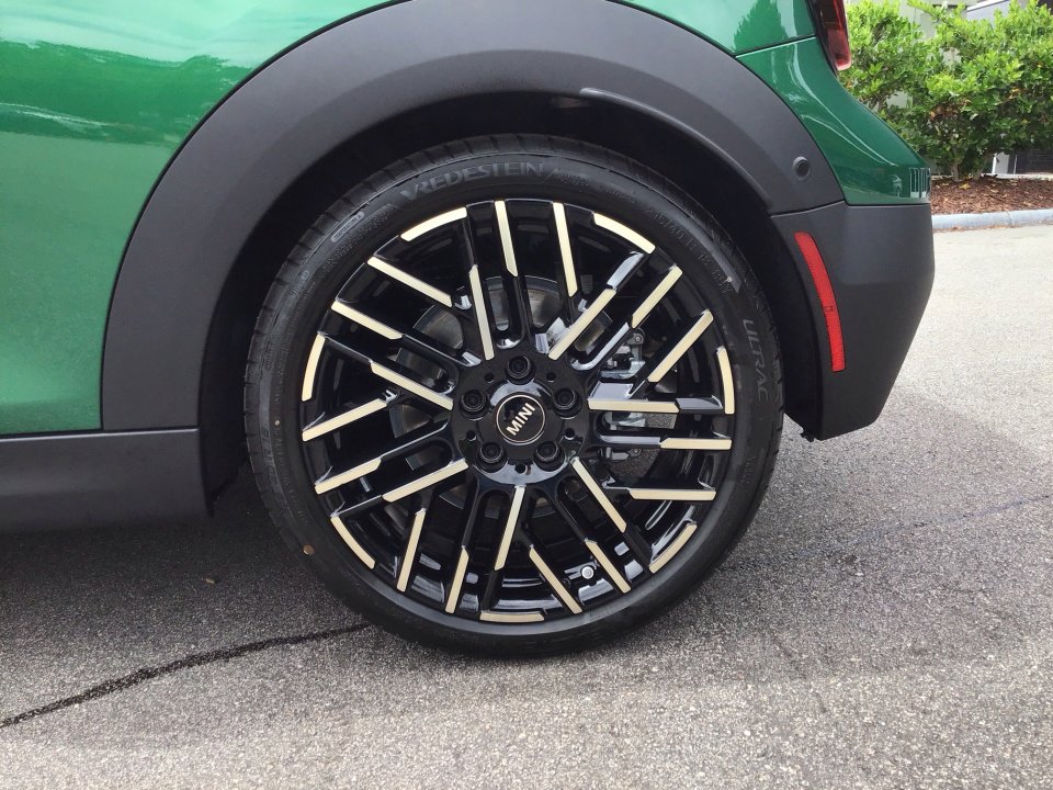 New 2026 MINI Cooper S image 22