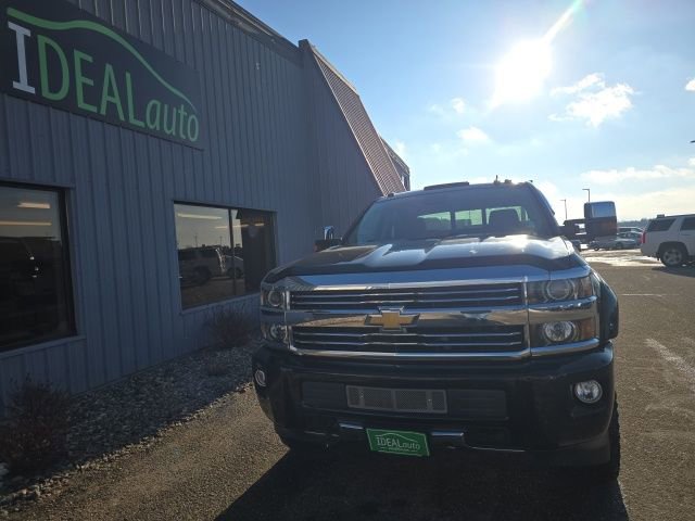 Used 2015 Chevrolet Silverado 3500 High Country w/ Duramax Plus Package image 3