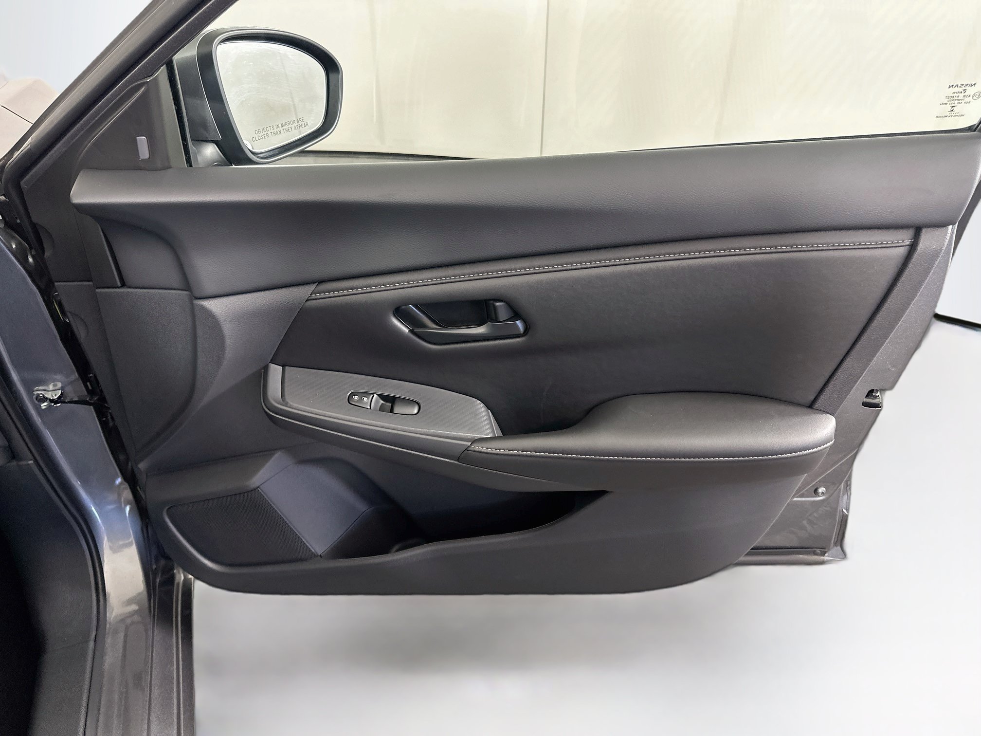 Used 2025 Nissan Sentra S FWD image 30