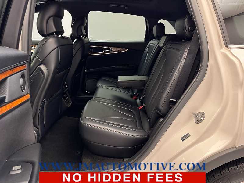 Used 2019 Lincoln Nautilus Reserve AWD/4WD image 15