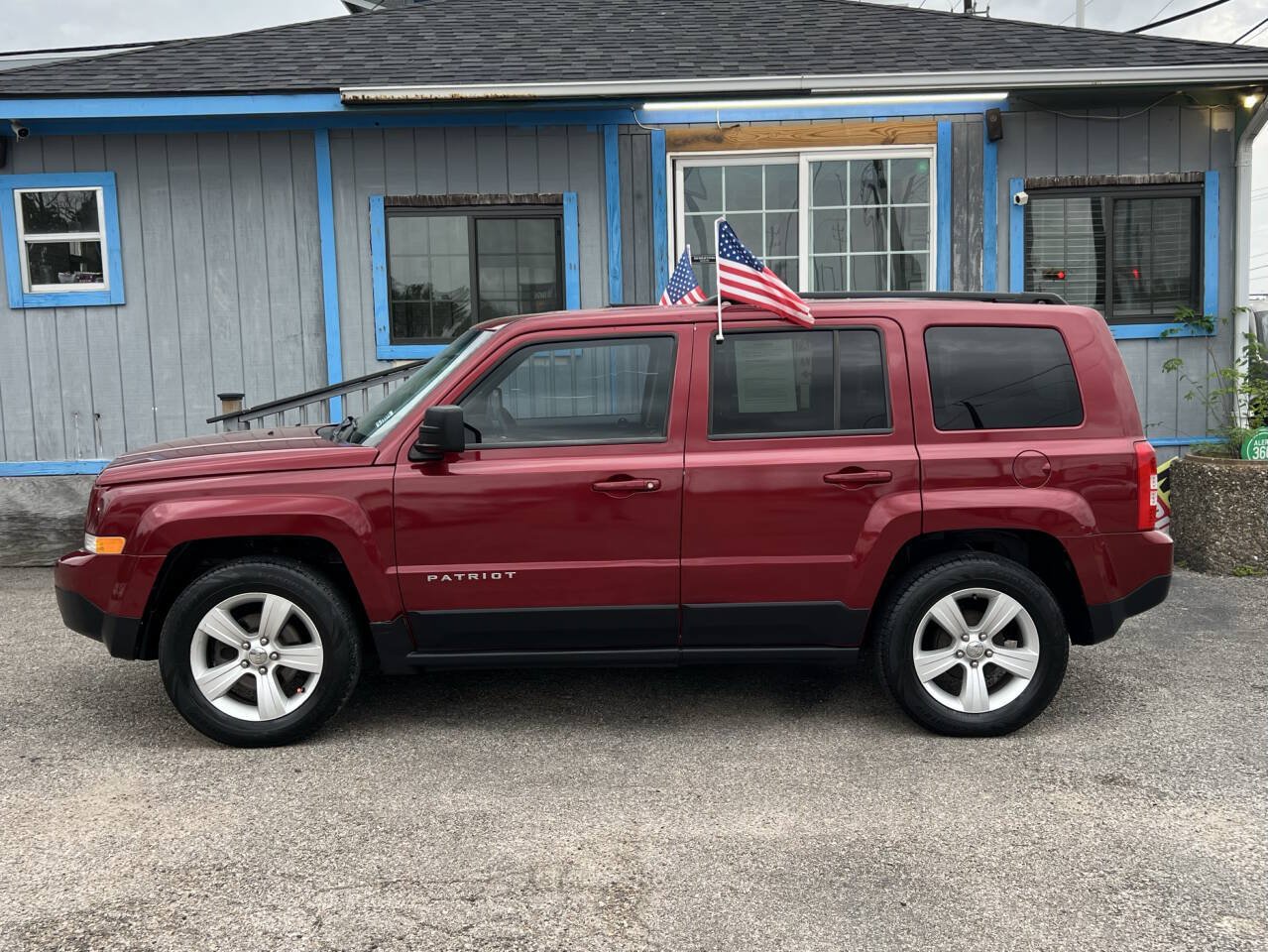 Used 2015 Jeep Patriot Sport w/ Power Value Group FWD image 9