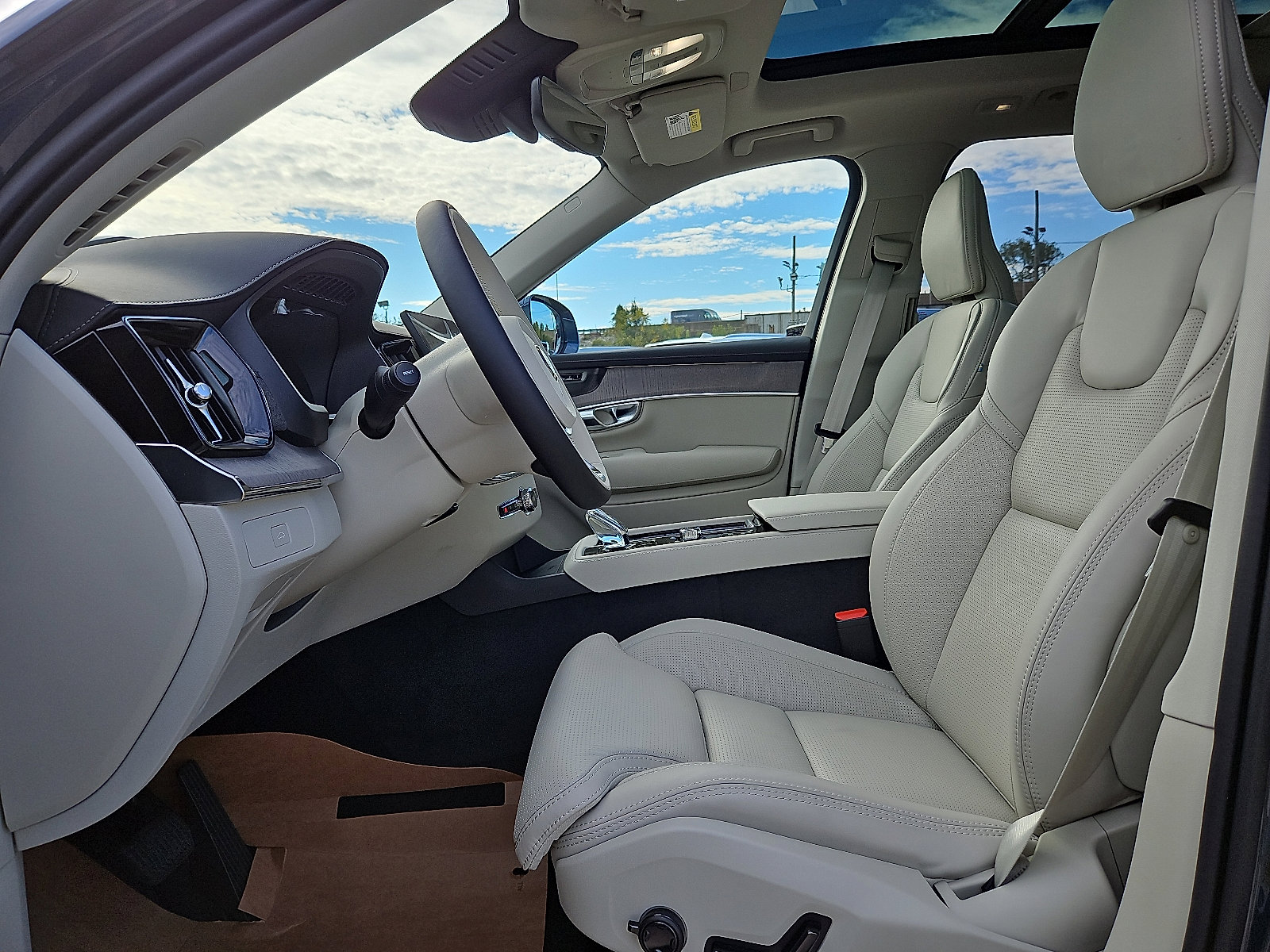 New 2026 Volvo XC90 B6 Ultra image 11