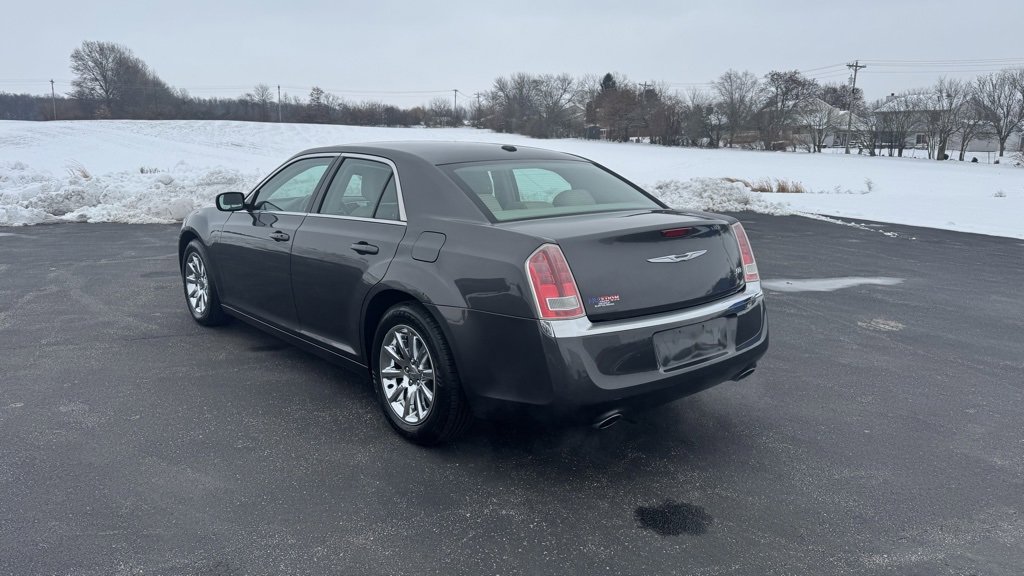 Used 2013 Chrysler 300 Base w/ Driver Convenience Group image 5