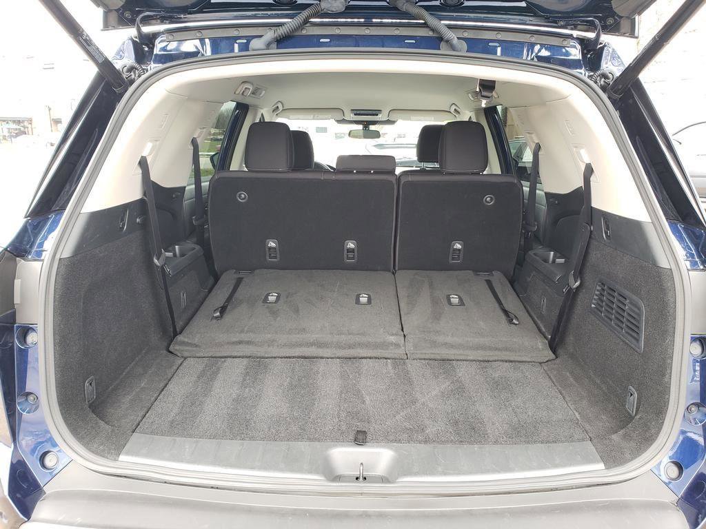 Certified 2025 Nissan Pathfinder SV image 11