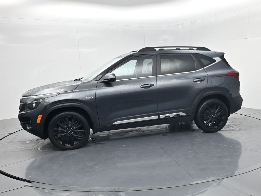 Certified 2023 Kia Seltos Nightfall Edition AWD/4WD image 4