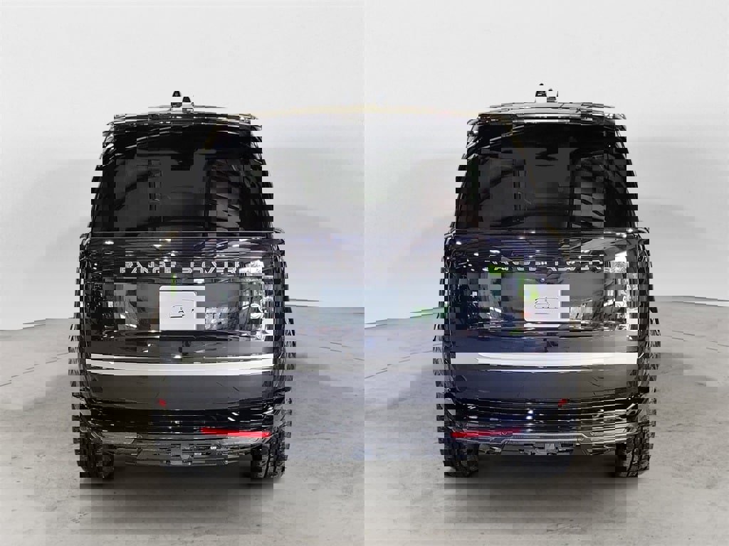 New 2024 Land Rover Range Rover SV image 4