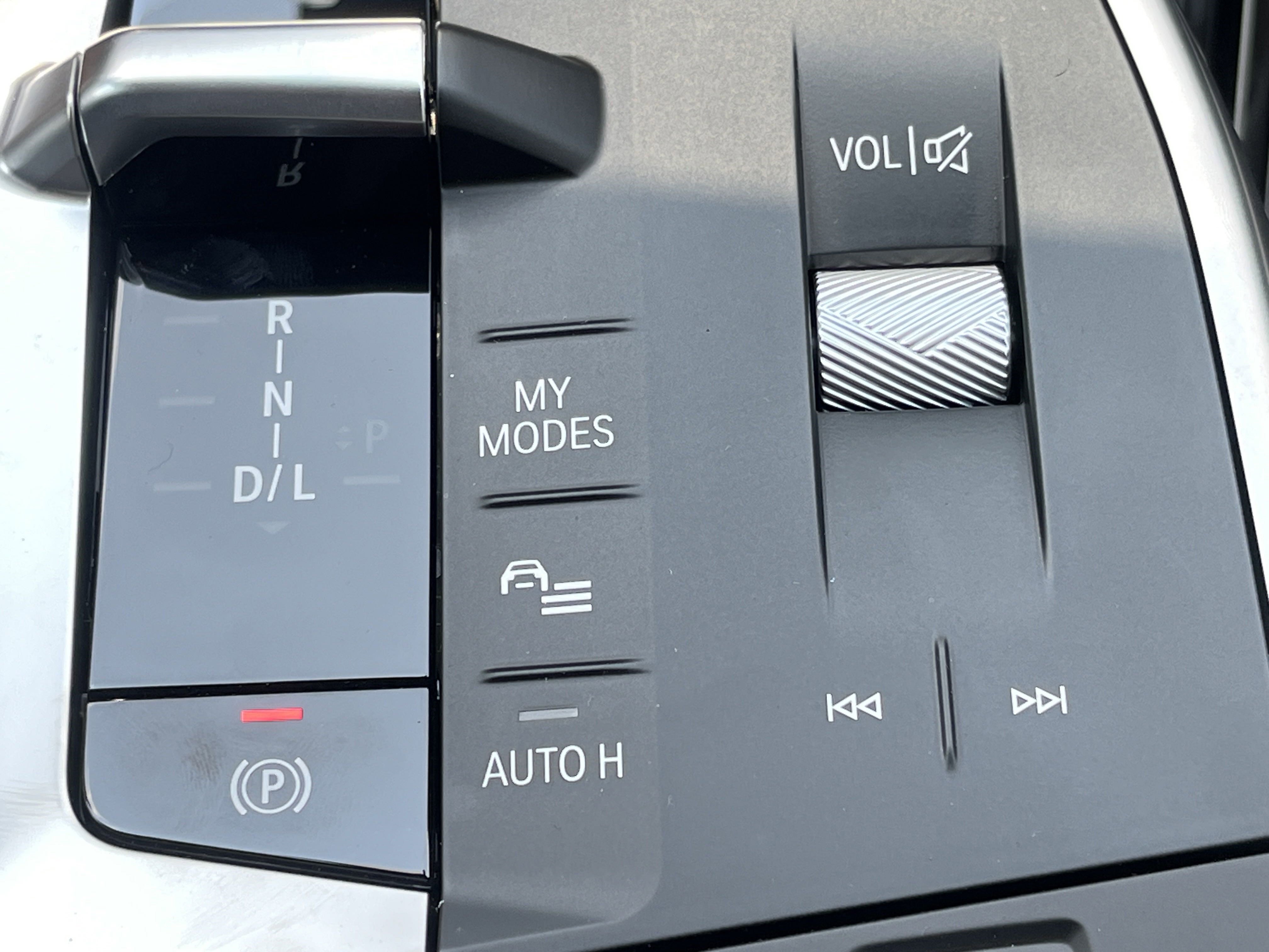 New 2025 BMW X1 xDrive28i w/ Convenience Package image 11