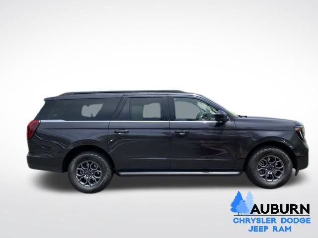 Used 2025 Ford Expedition Max Active AWD/4WD image 8