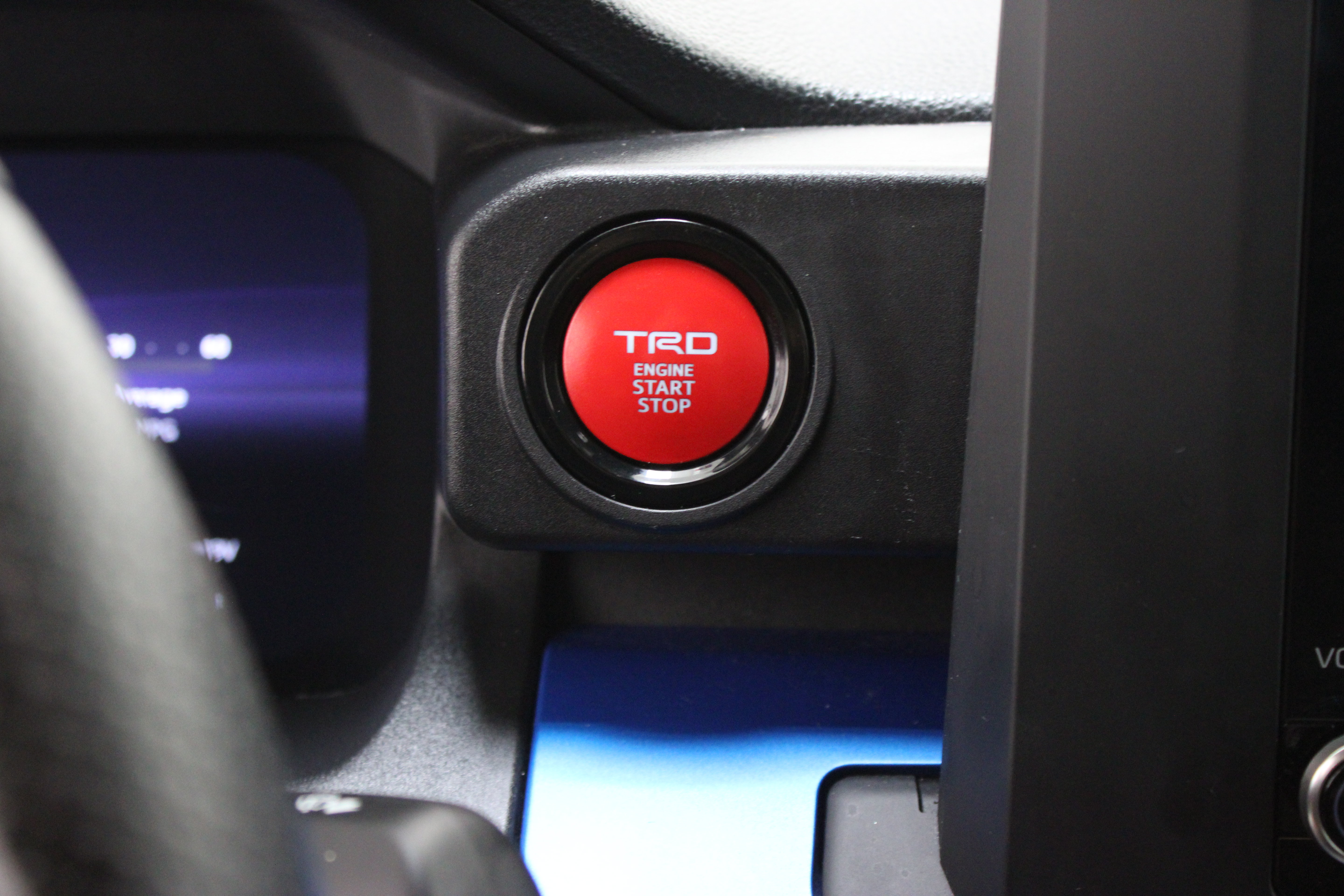 Used 2025 Toyota Tacoma TRD Off-Road AWD/4WD image 16