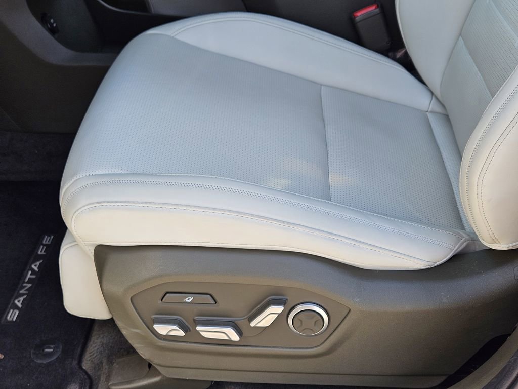 Used 2025 Hyundai Santa Fe Calligraphy image 18