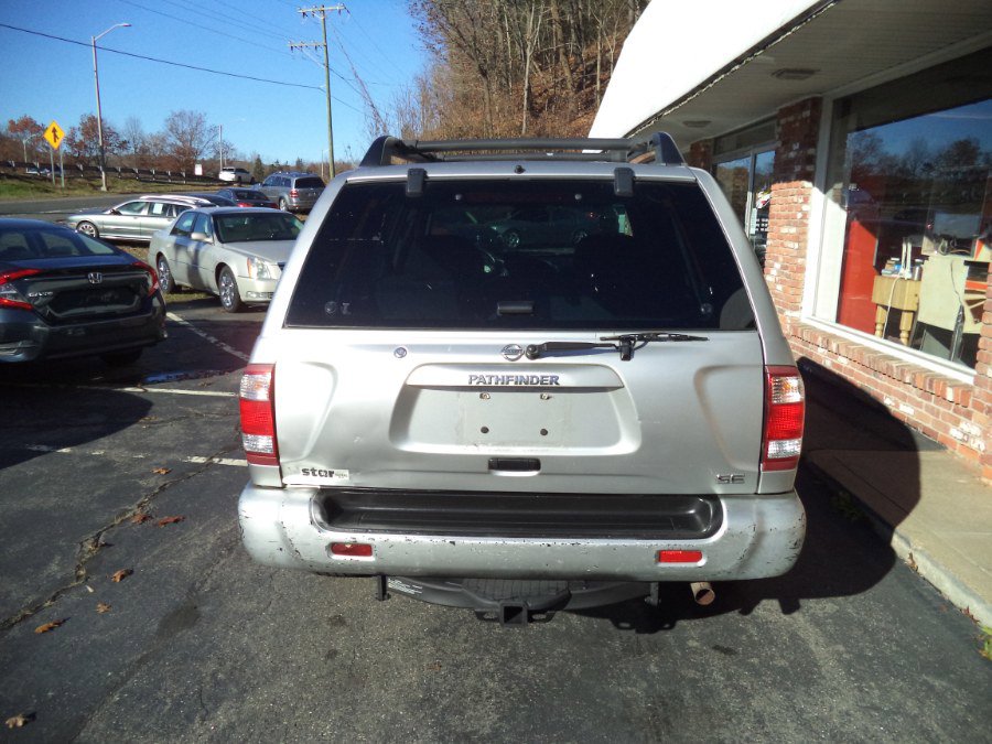 Used 2004 Nissan Pathfinder SE w/ (SRF) SE Sunroof Pkg image 3