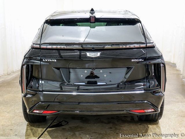 New 2025 Cadillac Lyriq Luxury w/ LPO, Floor Liner Package image 5