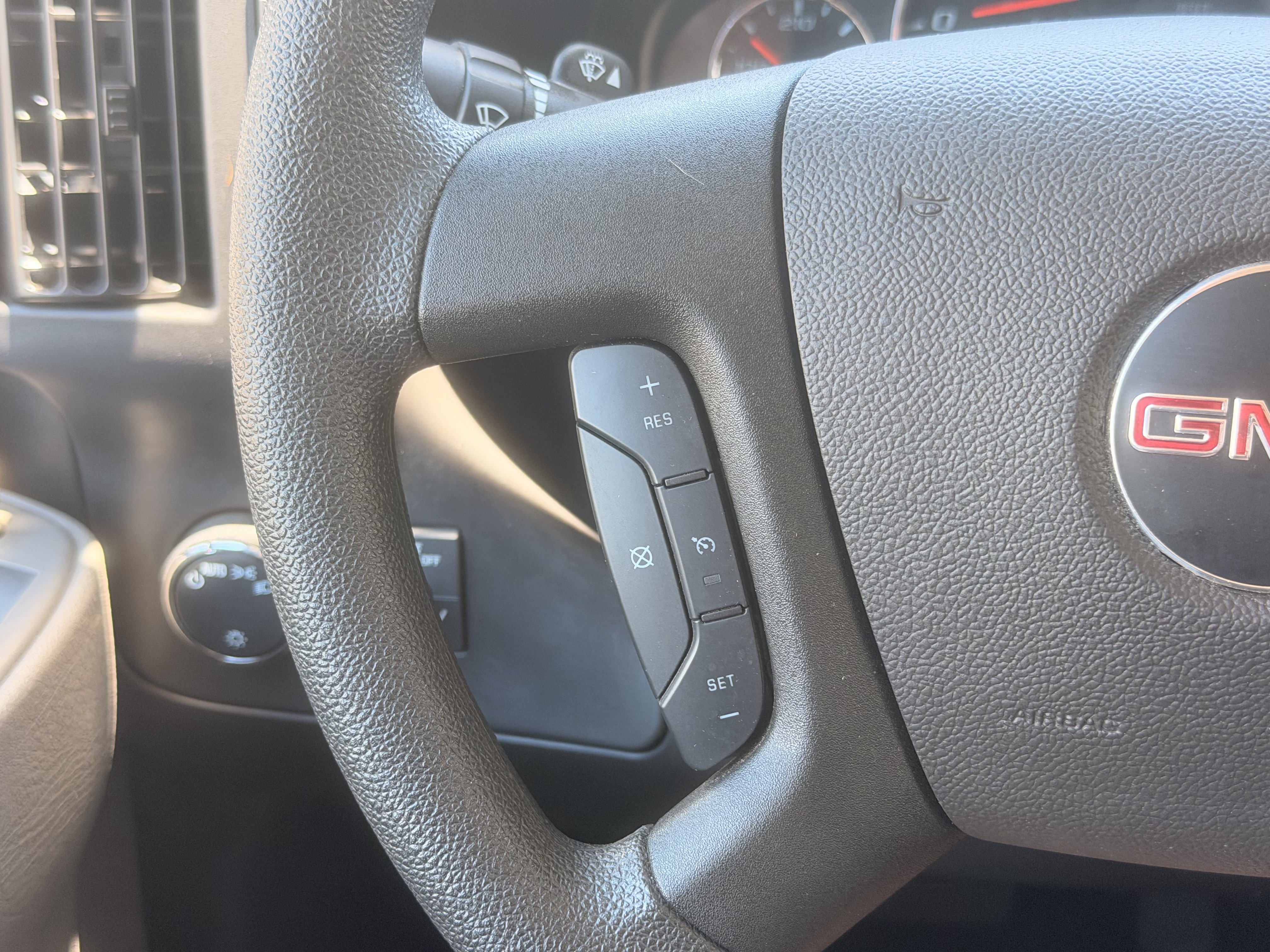 Used 2025 GMC Savana 2500 w/ Driver Convenience Package RWD image 19