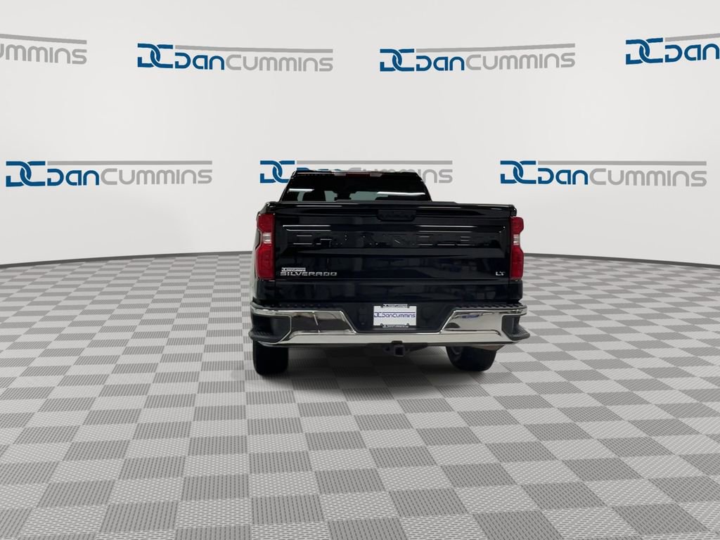 Used 2025 Chevrolet Silverado 1500 LT AWD/4WD image 7