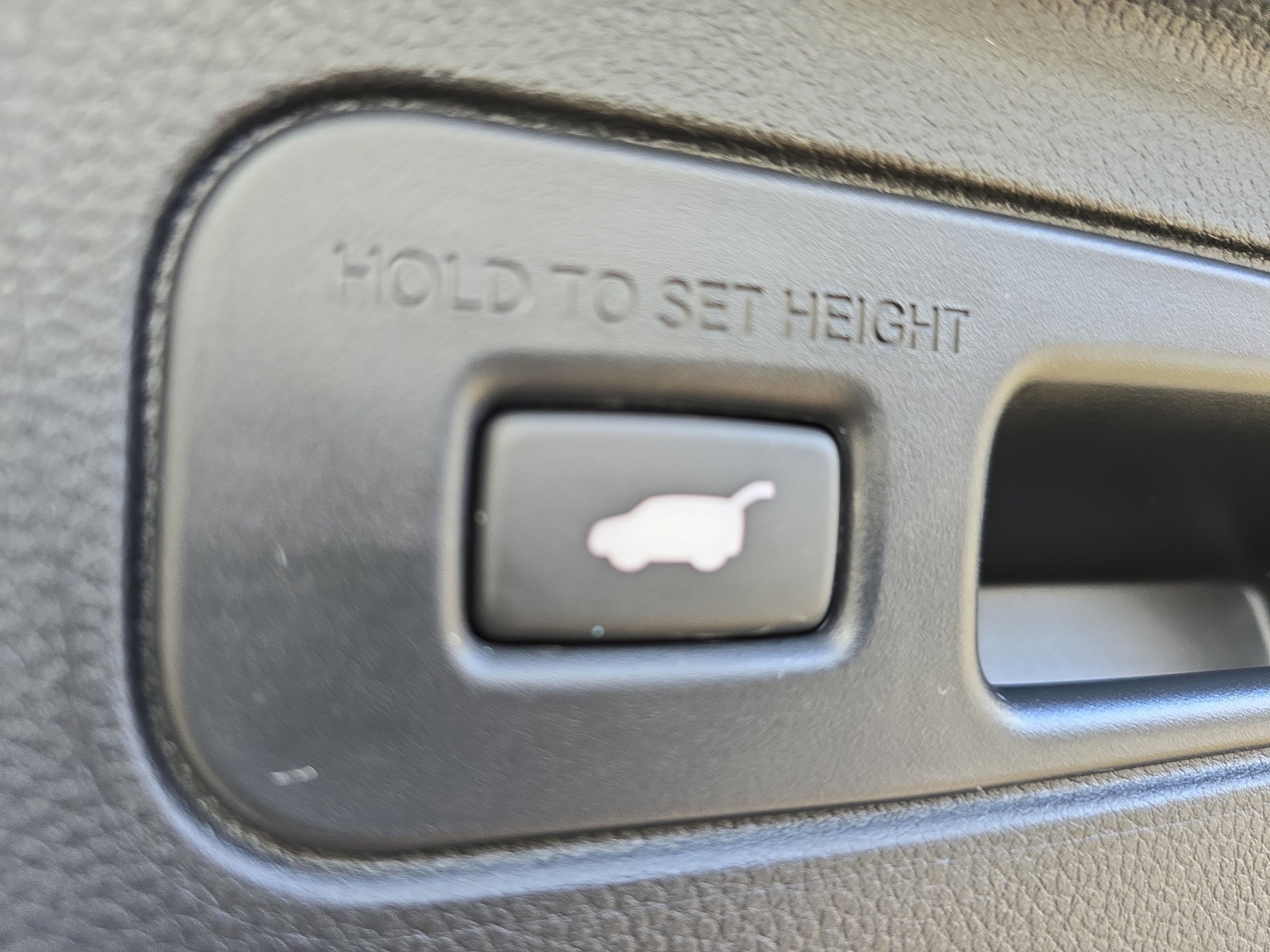 Used 2025 Honda Pilot EX-L image 15