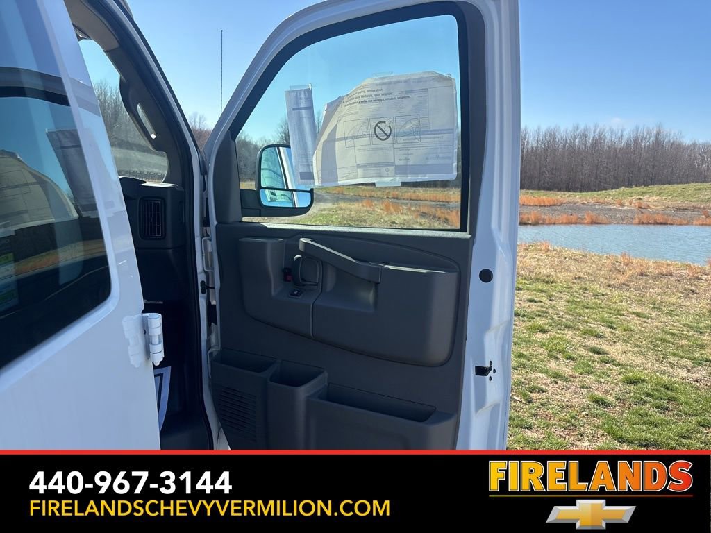 New 2024 Chevrolet Express 2500 w/ Driver Convenience Package image 28