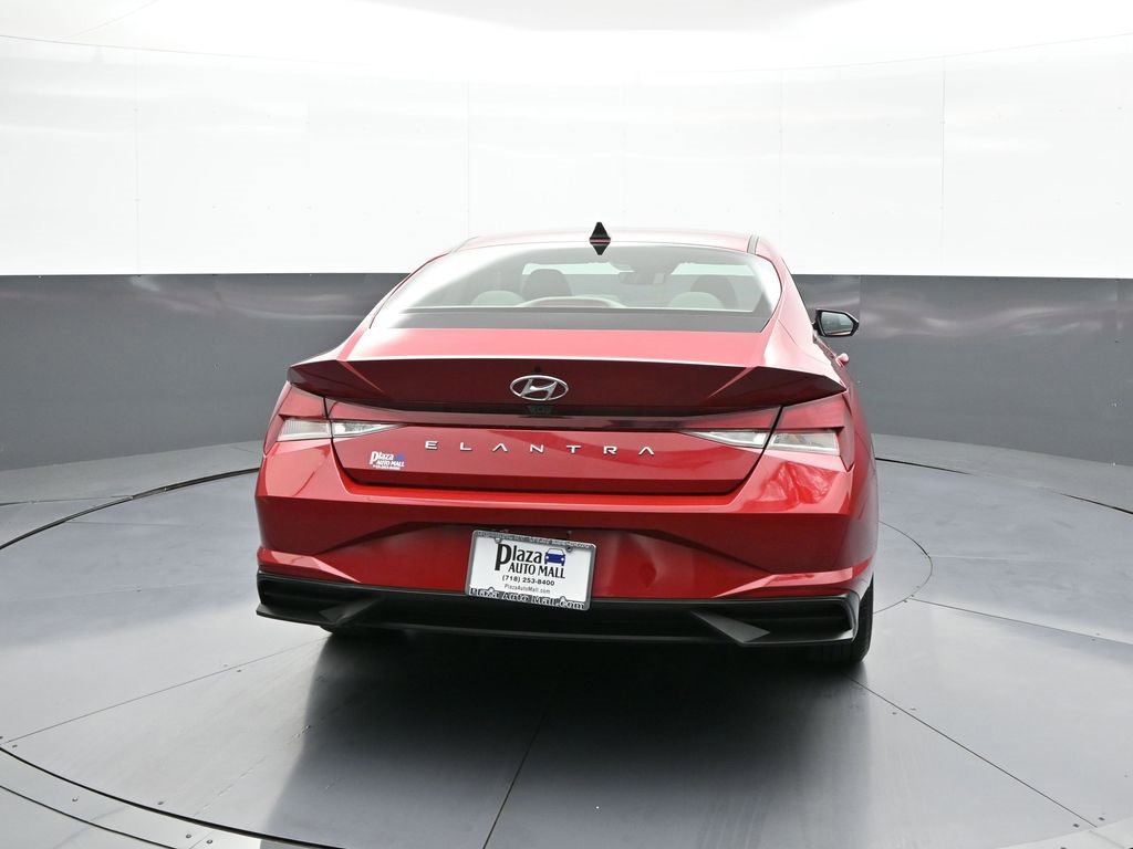 Certified 2021 Hyundai Elantra SEL image 7