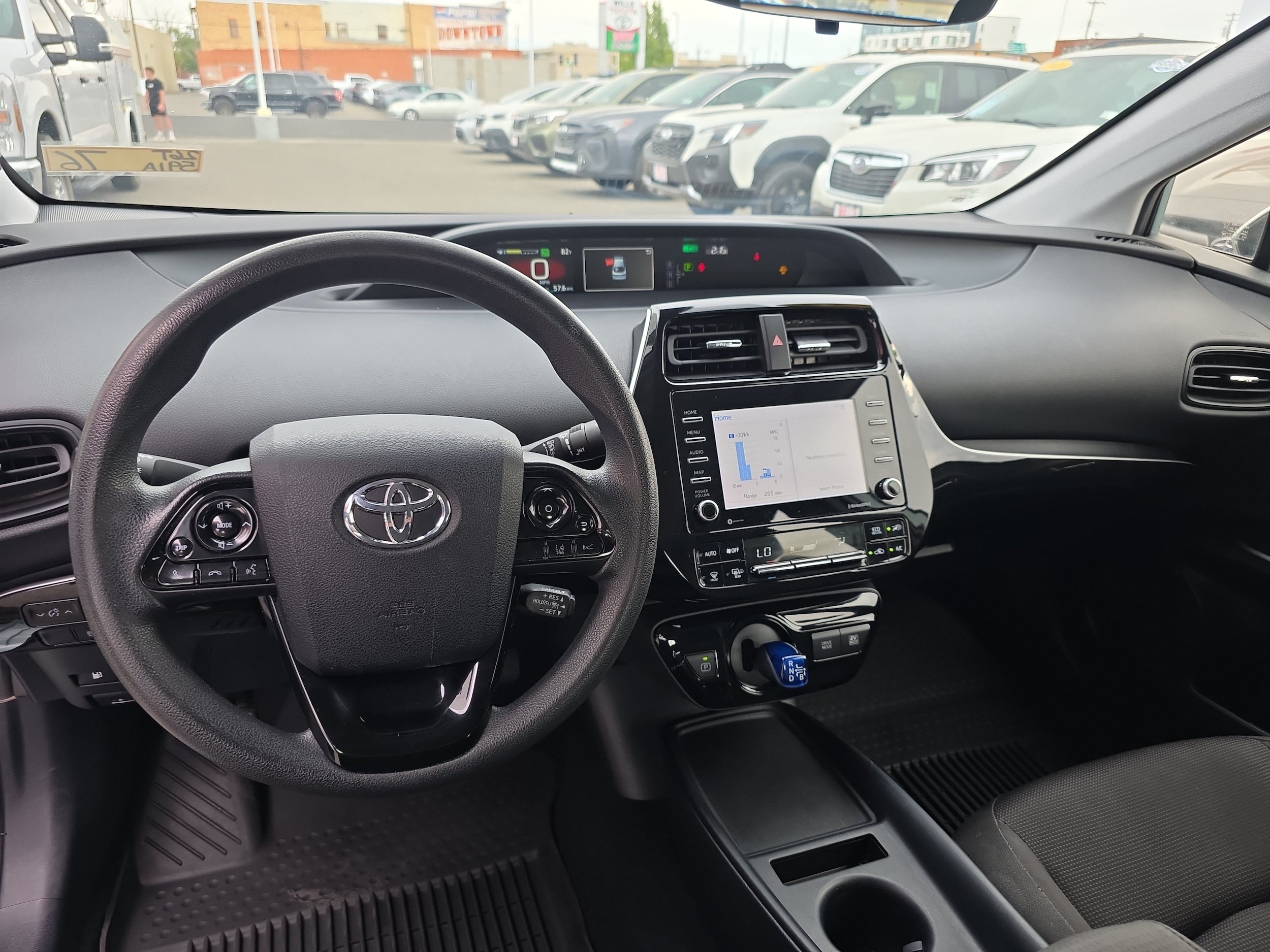 Used 2022 Toyota Prius L Eco FWD image 3