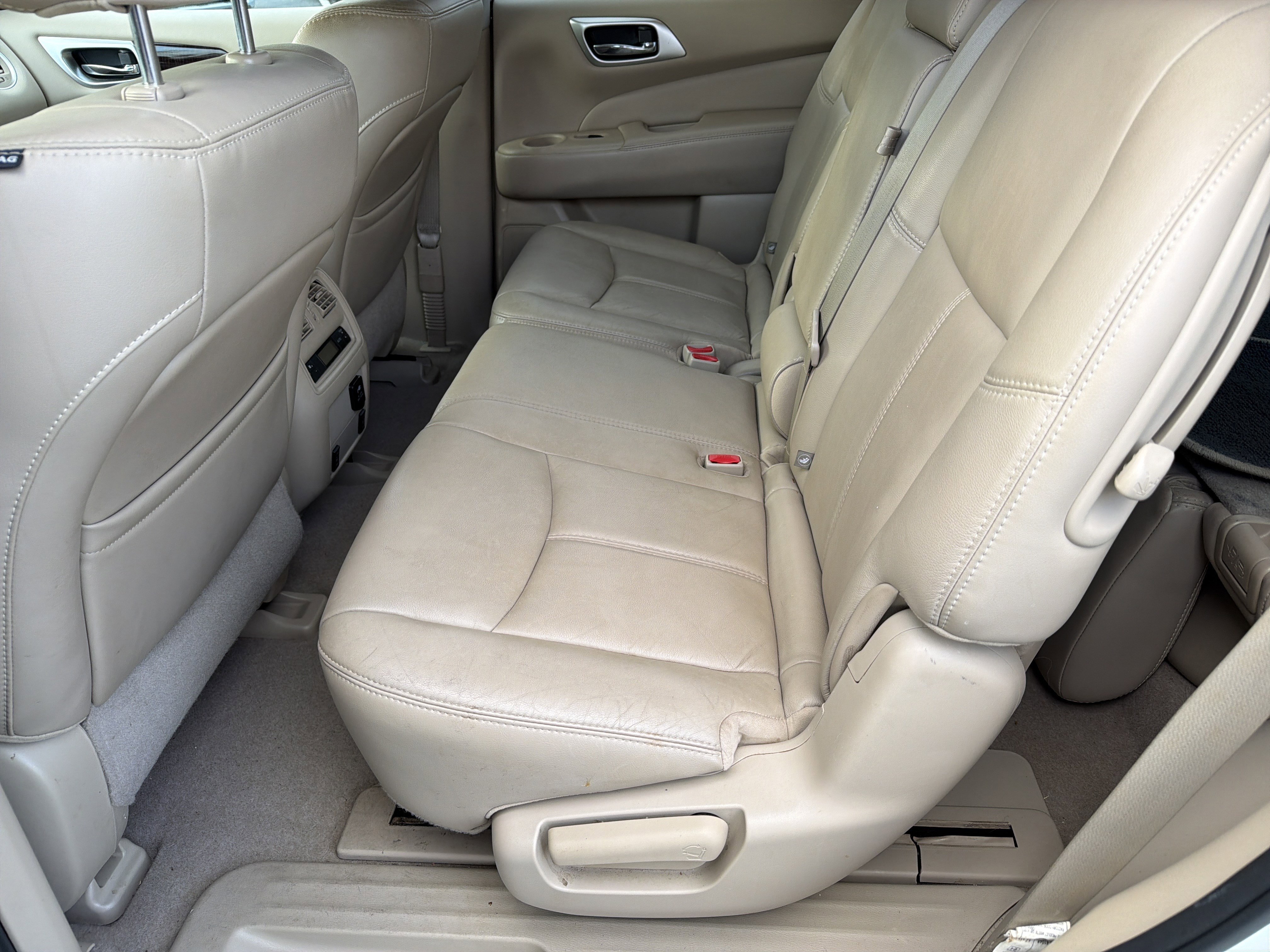 Used 2014 Nissan Pathfinder SL w/ SL Premium Package image 19