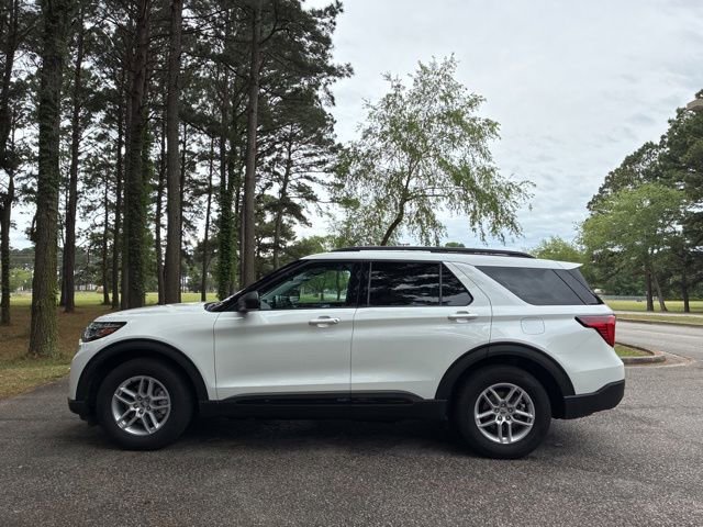 Used 2026 Ford Explorer Active w/ Active Comfort Package RWD image 6