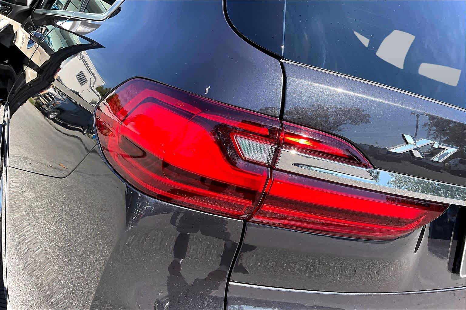 Used 2022 BMW X7 xDrive40i w/ Premium Package AWD/4WD image 30