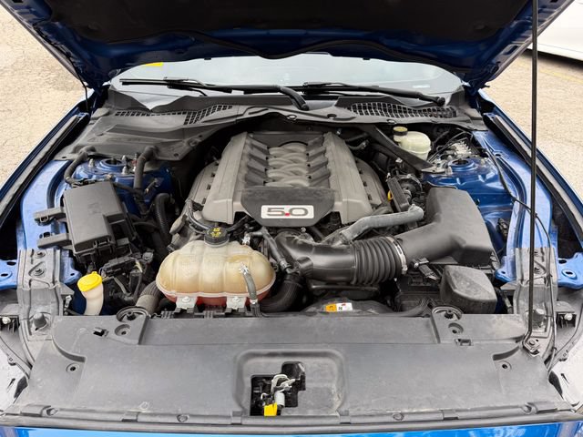 Used 2017 Ford Mustang GT Premium RWD image 9