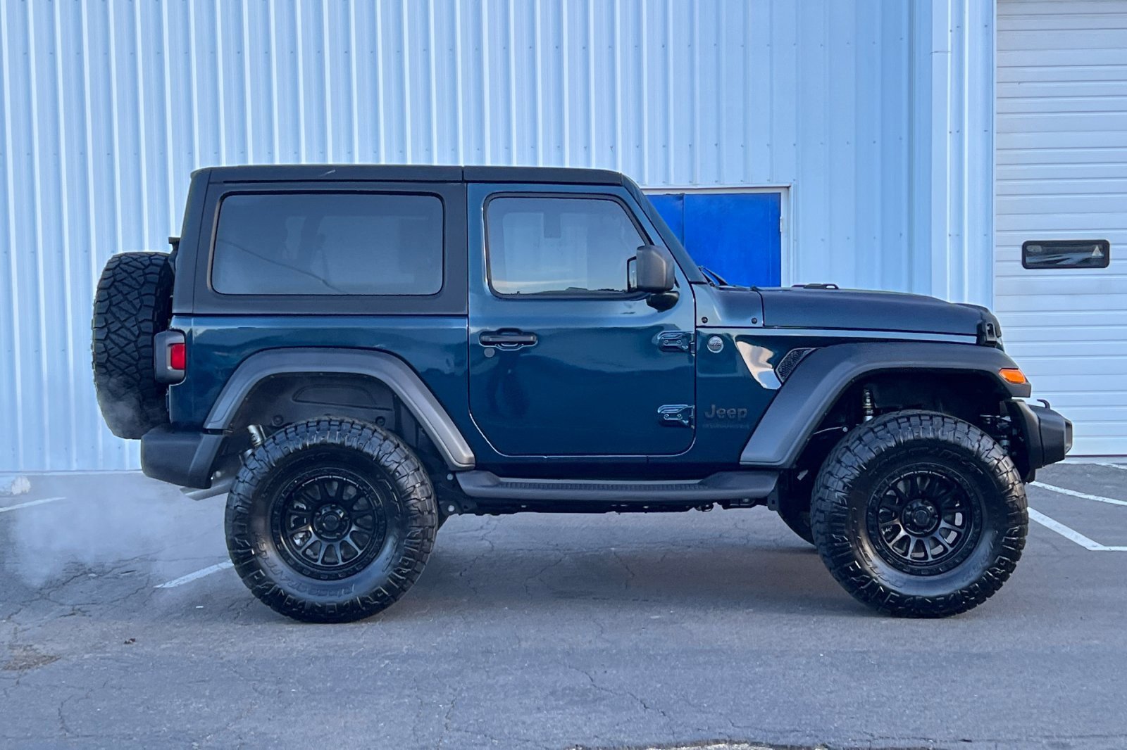Used 2025 Jeep Wrangler Sport image 3