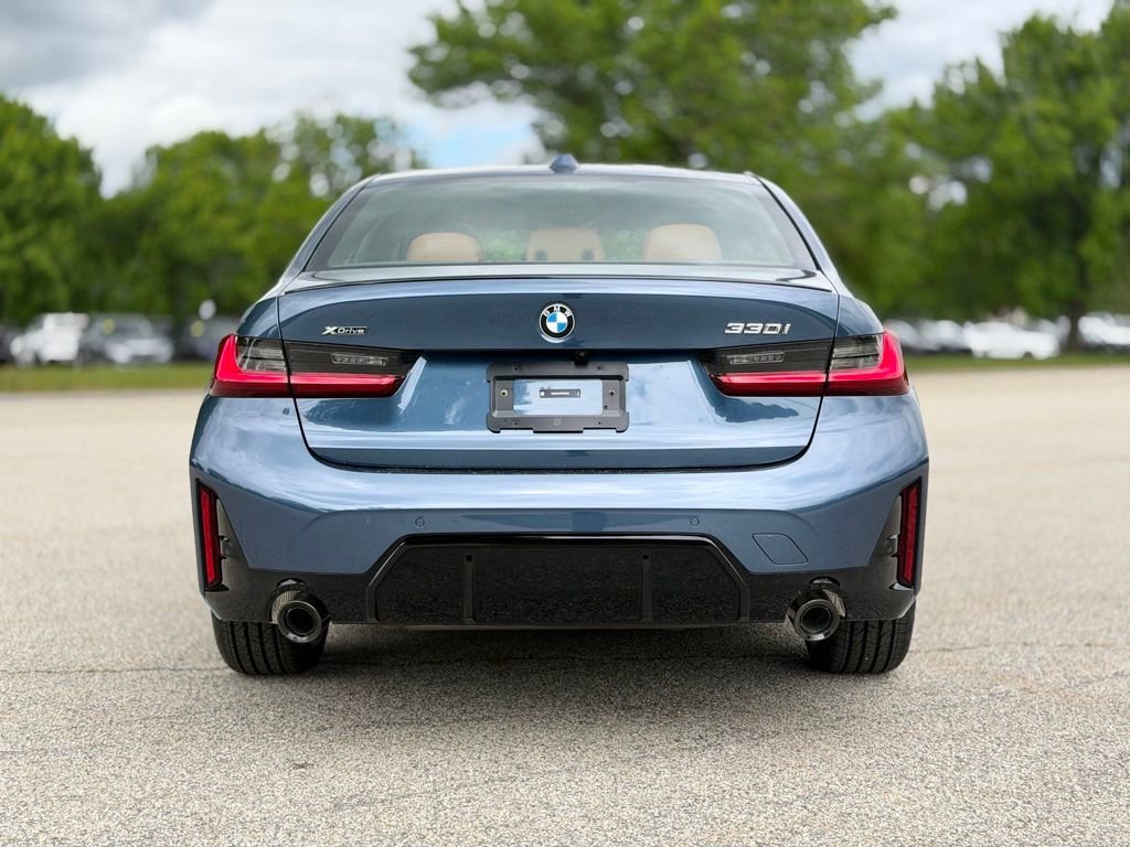 New 2026 BMW 330i xDrive Sedan w/ M Sport Package AWD/4WD image 5
