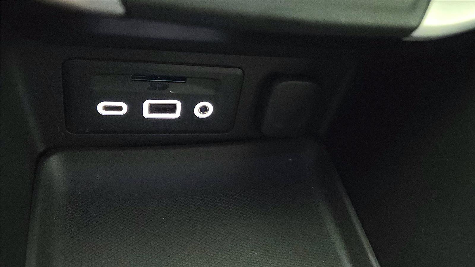 Used 2022 GMC Terrain SLT image 34