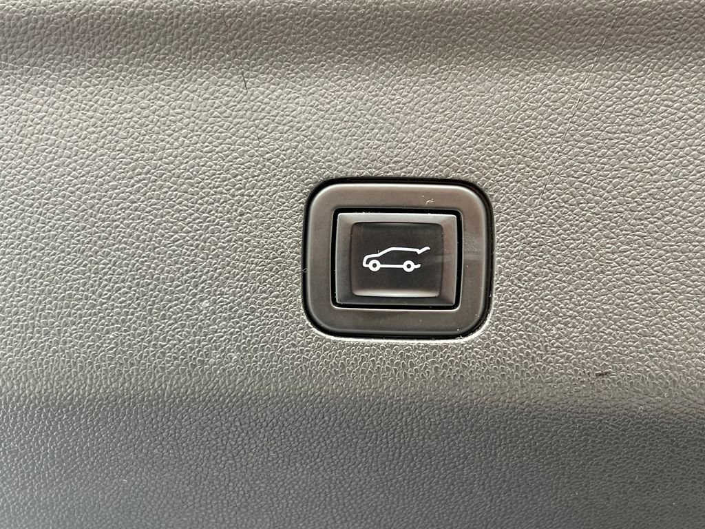 Used 2023 Chevrolet Tahoe RST AWD/4WD image 19