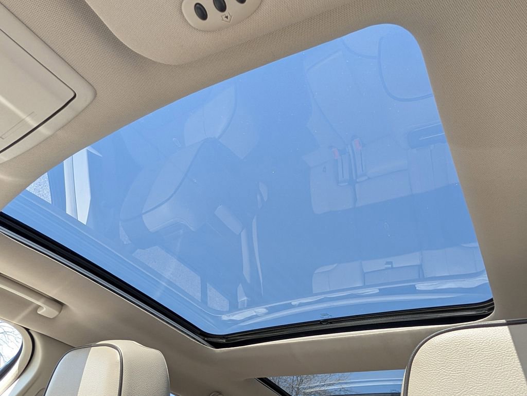 Used 2014 Lincoln MKX AWD w/ Equipment Group 102A image 50