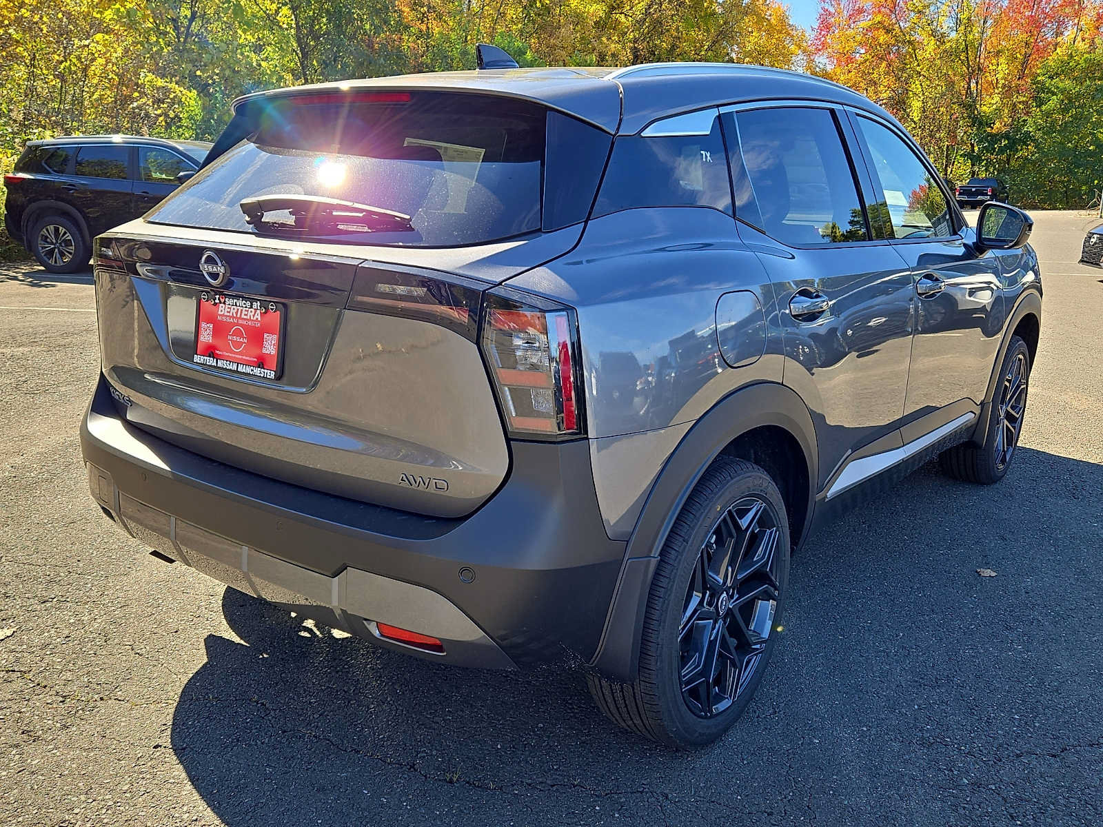 New 2027 Nissan Kicks SR w/ SR Premium Package AWD/4WD image 4