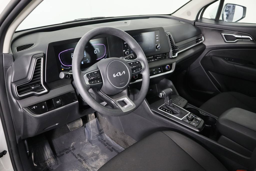 Used 2025 Kia Sportage LX FWD image 24