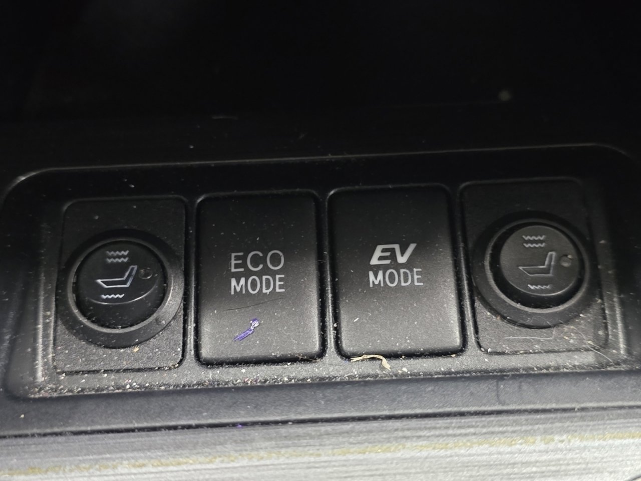 Used 2012 Toyota Camry LE image 5