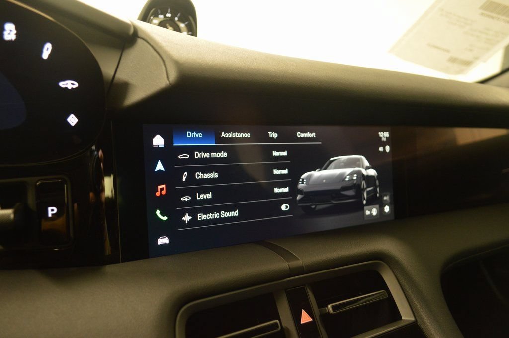 New 2026 Porsche Taycan RWD image 31