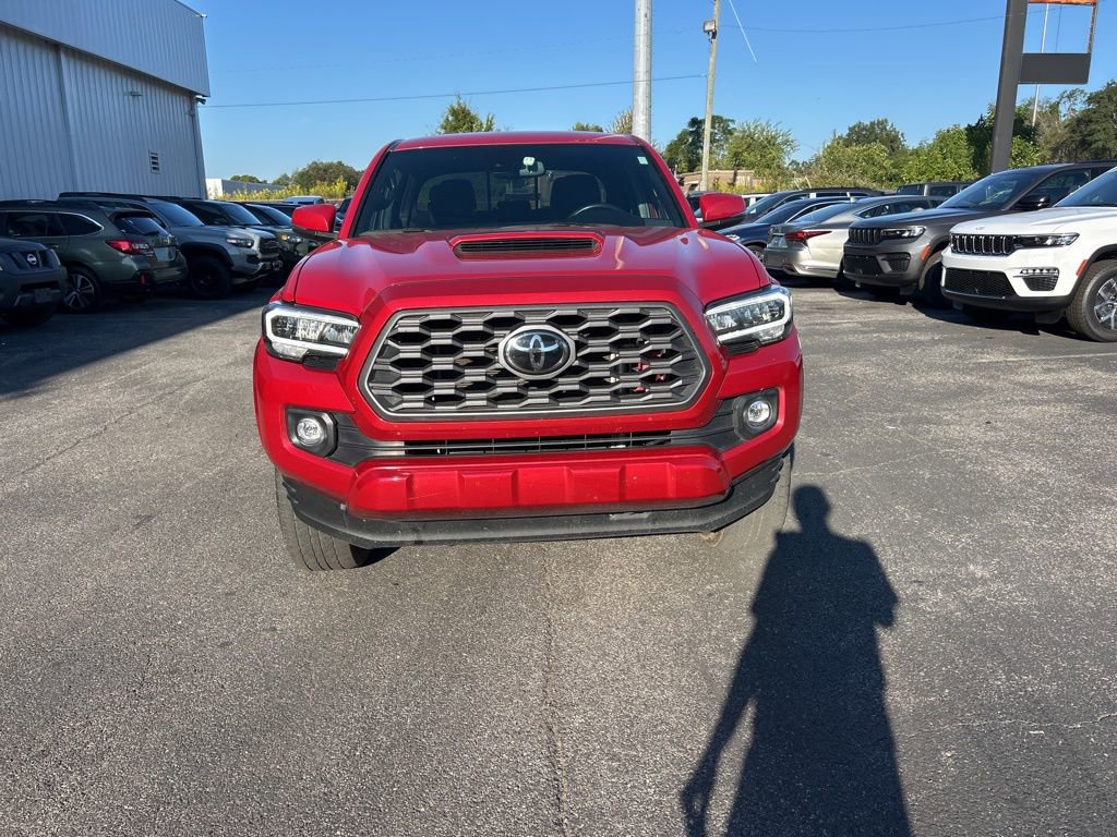 Used 2023 Toyota Tacoma TRD Sport image 2
