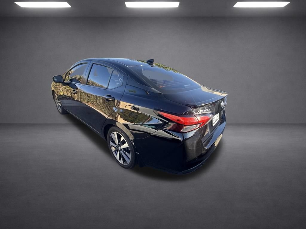 Used 2020 Nissan Versa SR FWD image 16