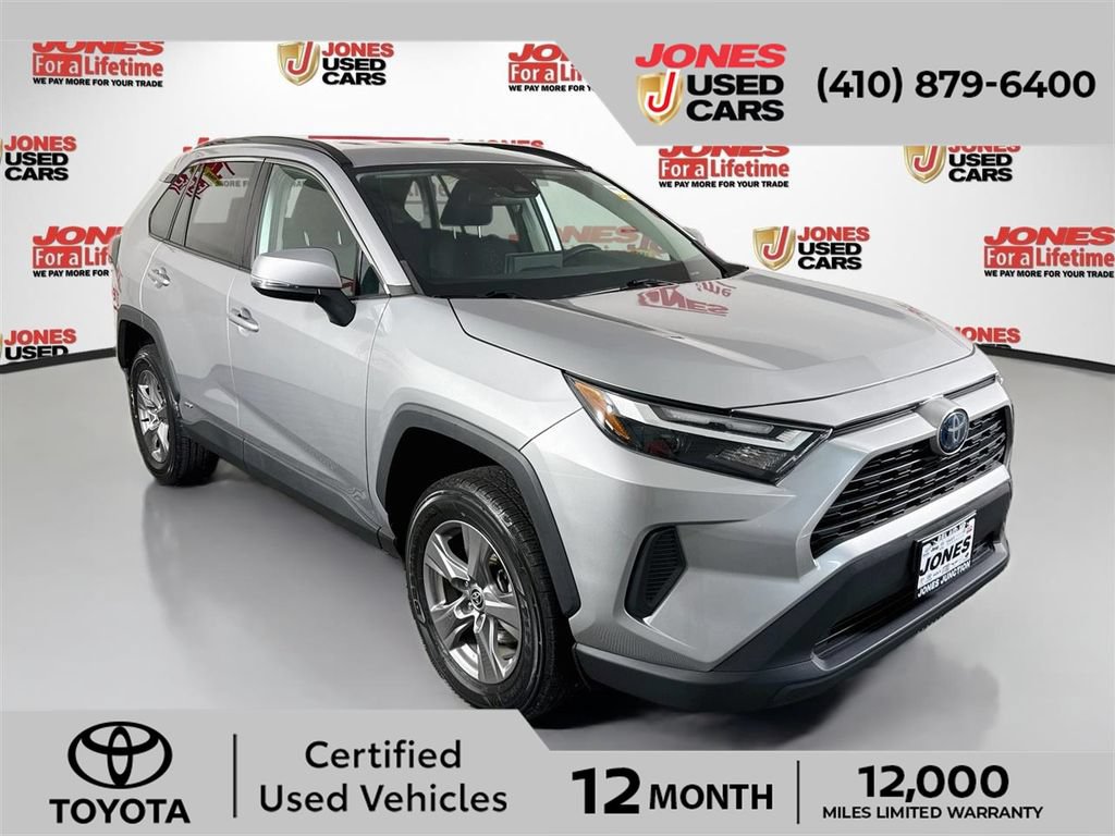 Used 2023 Toyota RAV4 XLE AWD/4WD image 1
